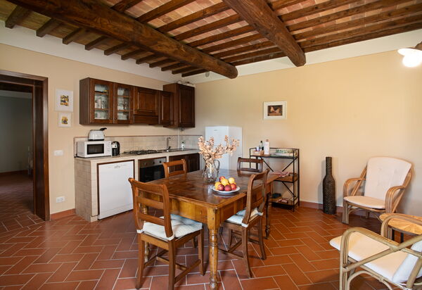 Montauto: Esszimmer, Küche, Wohnzimmer