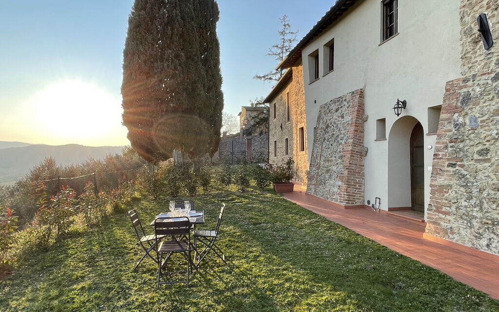 Montauto - : Building Exterior, Garden