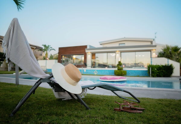 Villa Vincenzo: Außen, Garten, Schwimmbad