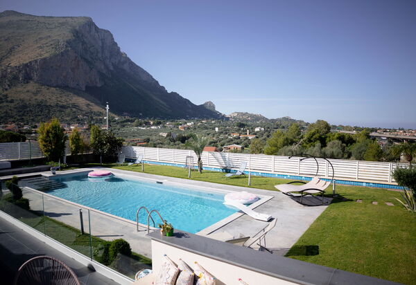 Villa Vincenzo: Ansichten, Sommer