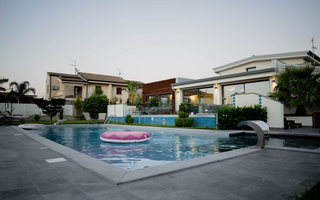 Villa Vincenzo: Building Exterior, Garden, Pool