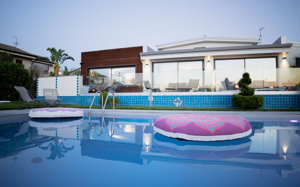 Villa Vincenzo: Building Exterior, Garden, Pool