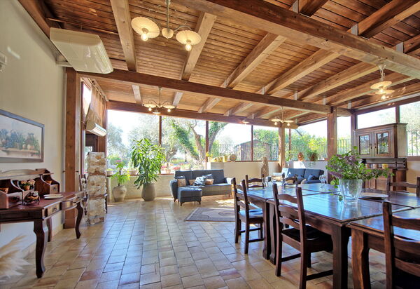 Villa Maddalena: Esszimmer, Wohnzimmer