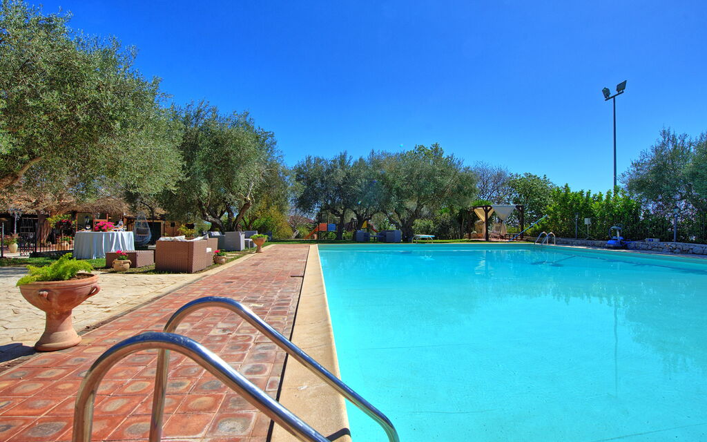 Villa Maddalena: all'aperto, Esterni, Piscina