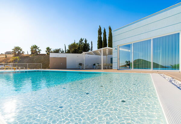 Villa Domizia: bassin