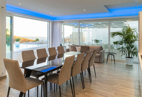 Villa Domizia: Salle à manger, Salon