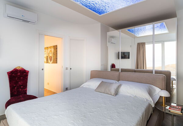 Villa Domizia: chambre à coucher