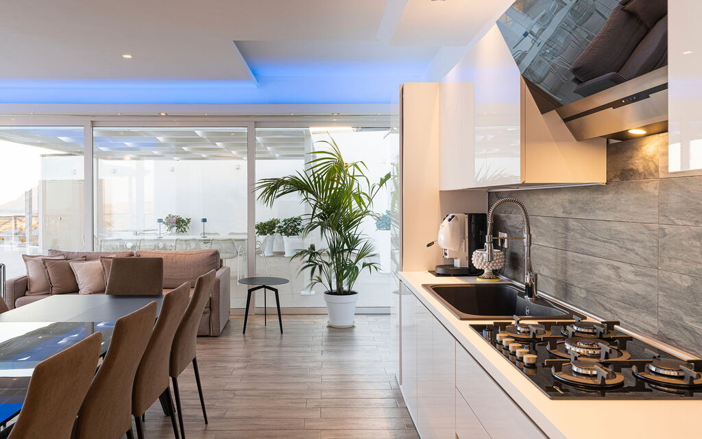 Villa Domizia: Cucina, Sala da pranzo