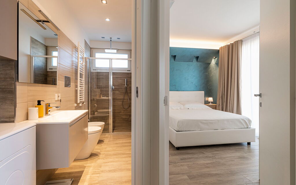 Villa Domizia: Bagno, Camera da letto