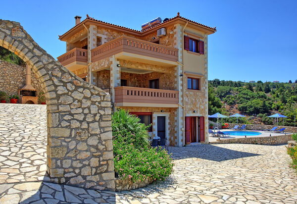 Villa Halepi: bassin, Extérieur, Extérieurs