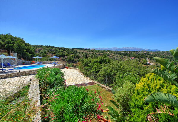 Villa Halepi: bassin, Extérieur, Vues