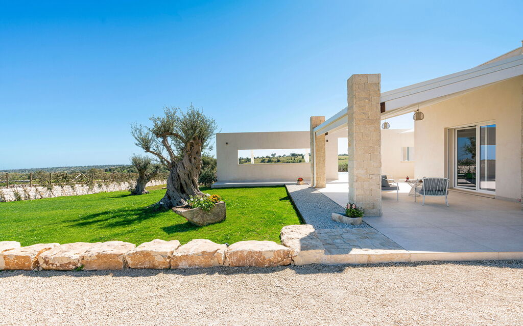 Villa Mora: Extérieur, Jardin, Vues