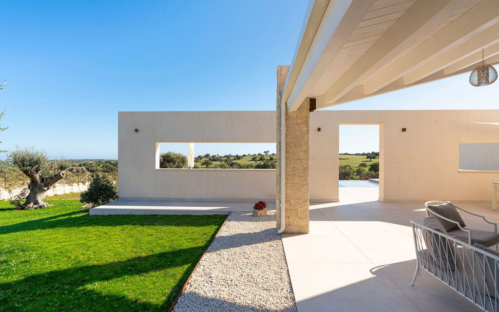 Villa Mora: Extérieur, Jardin, Vues
