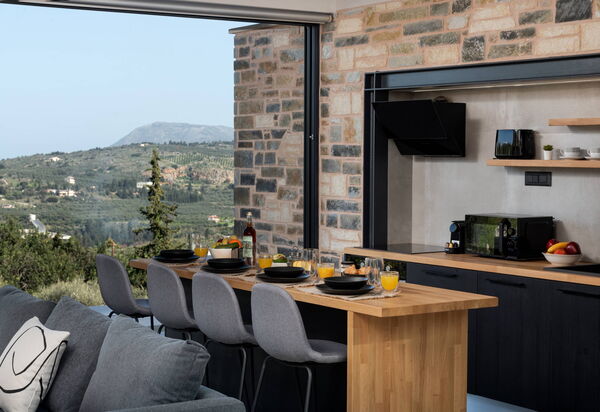 Villa Kallos: Гостиная, Кухня, Столовая