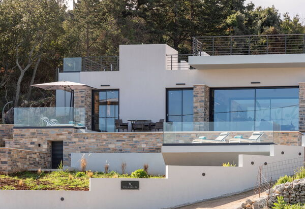 Villa Kallos: Главный вход, Открытый, Экстерьеры