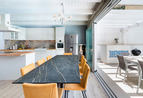 Villa Giutitta: Esszimmer, Küche