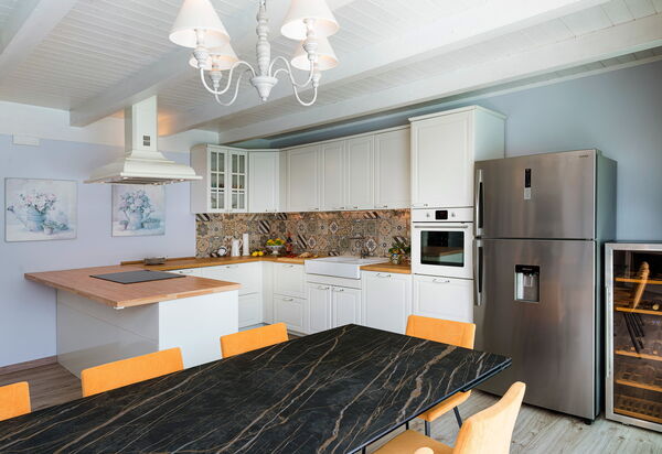 Villa Giutitta: Esszimmer, Küche