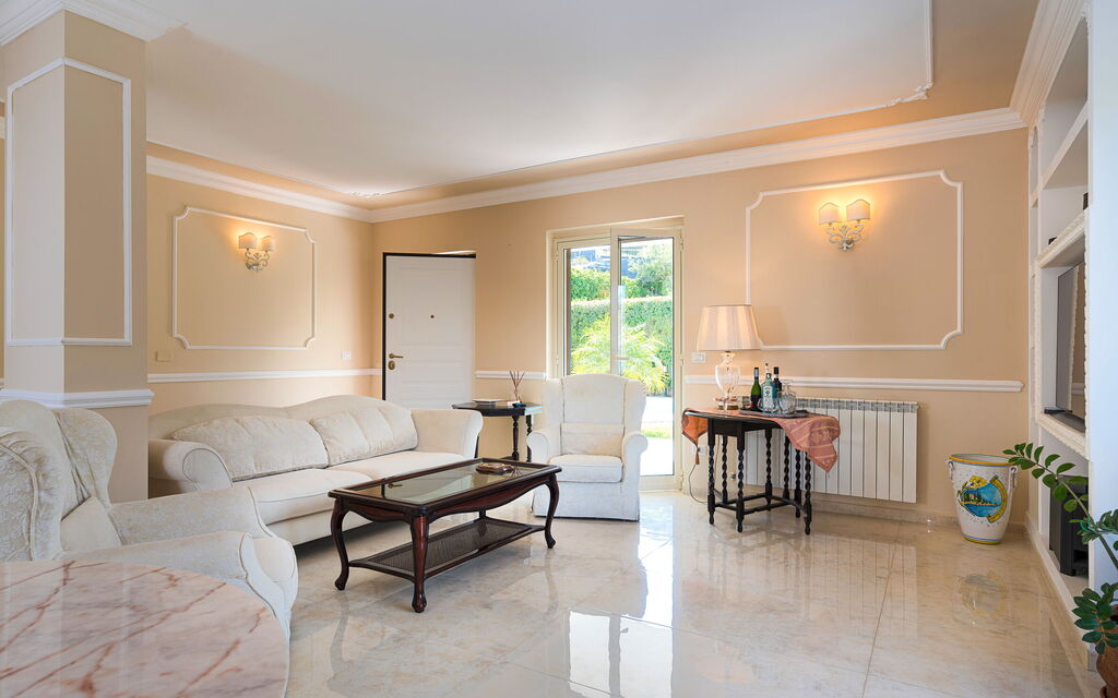 Villa Giutitta: Salon