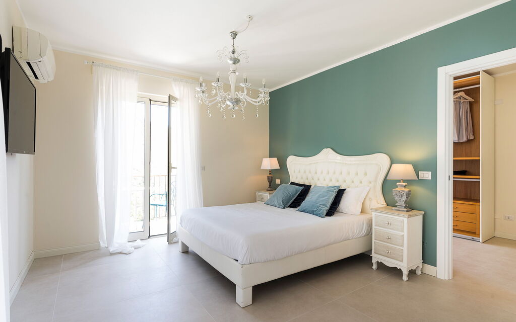 Villa Giutitta: chambre à coucher