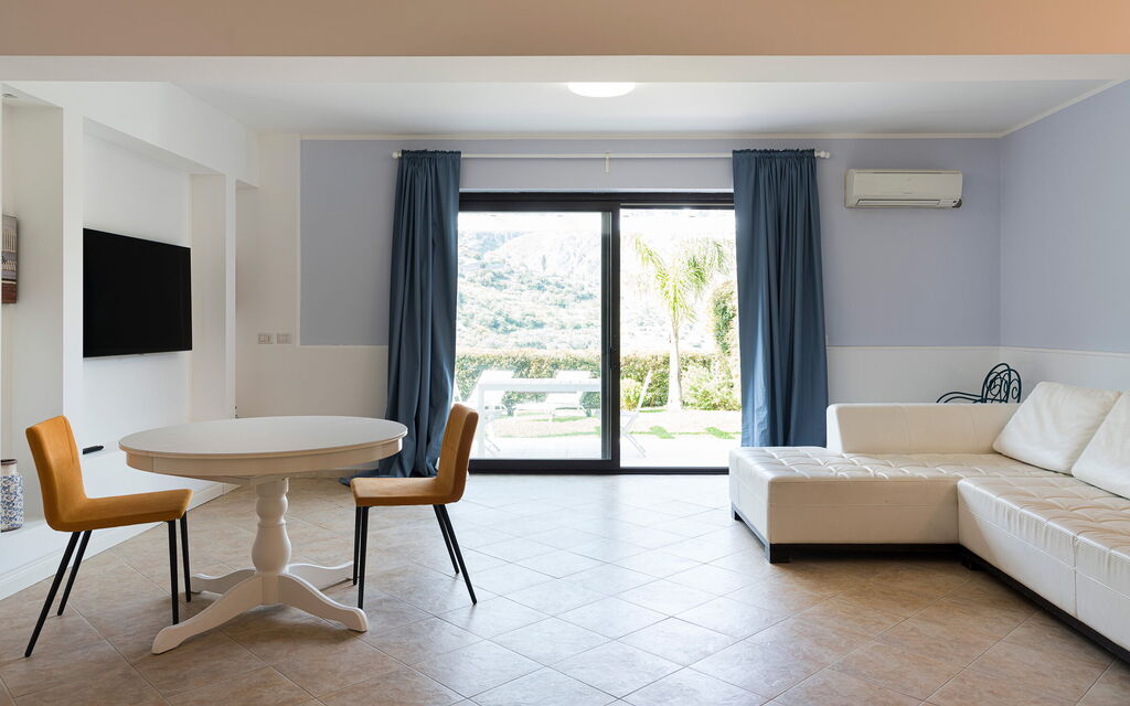 Villa Giutitta: Salon