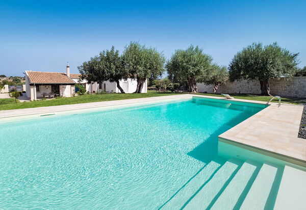 Corte Moscata: Außen, Garten, Schwimmbad