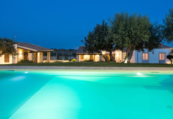 Corte Moscata: Außen, Garten, Schwimmbad