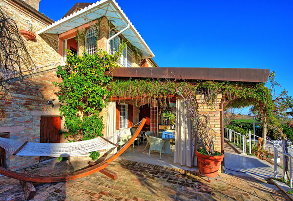 Villa Vittoria: Balkon / Terrasse / Patio, Draussen