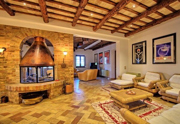 Villa Vittoria: Wohnzimmer