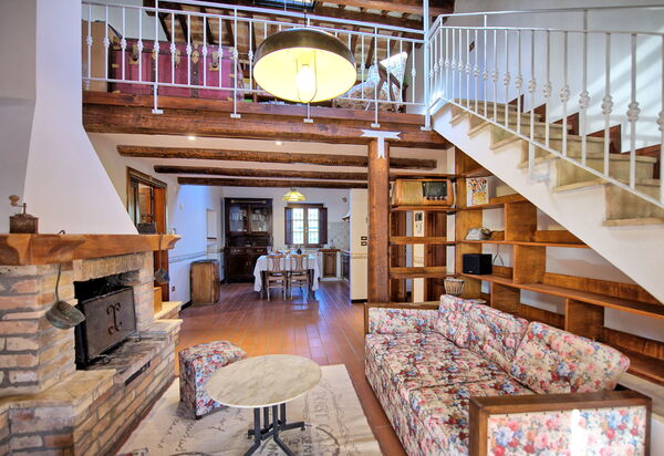 Villa Vittoria: Wohnzimmer