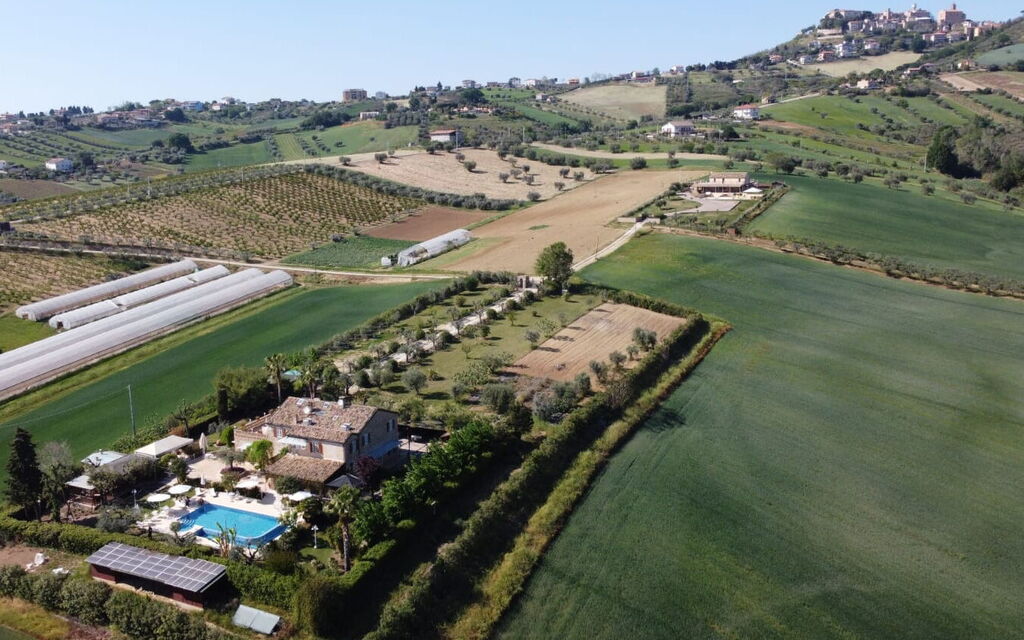 Villa Vittoria: all'aperto