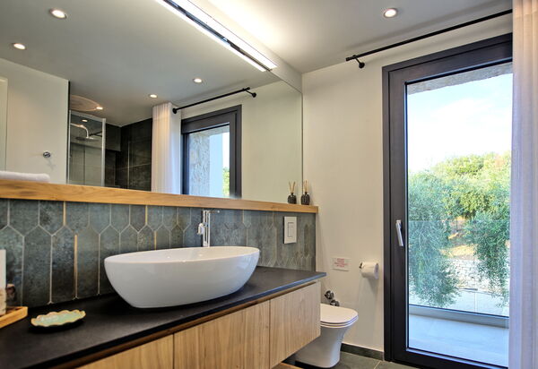 Villa Acropolitana: Bathroom