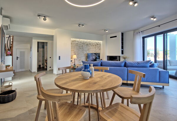 Villa Acropolitana: Kitchen, Living Room