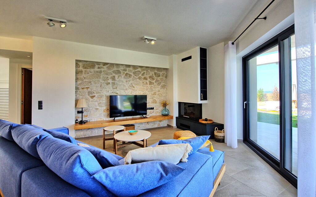 Villa Acropolitana: Kitchen, Living Room