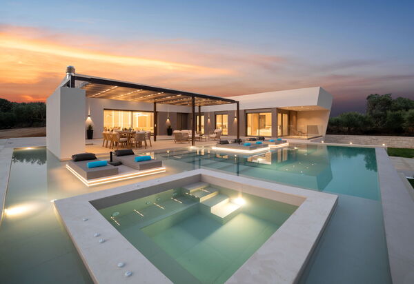 Villa El: boblebad, pool