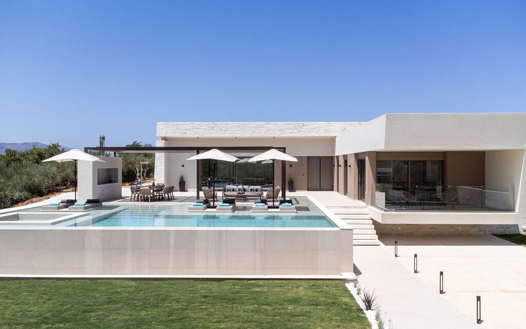 Villa El: бассейн