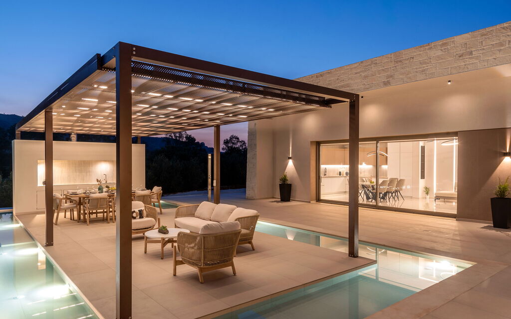 Villa El: Балкон / Терраса / Патио, бассейн