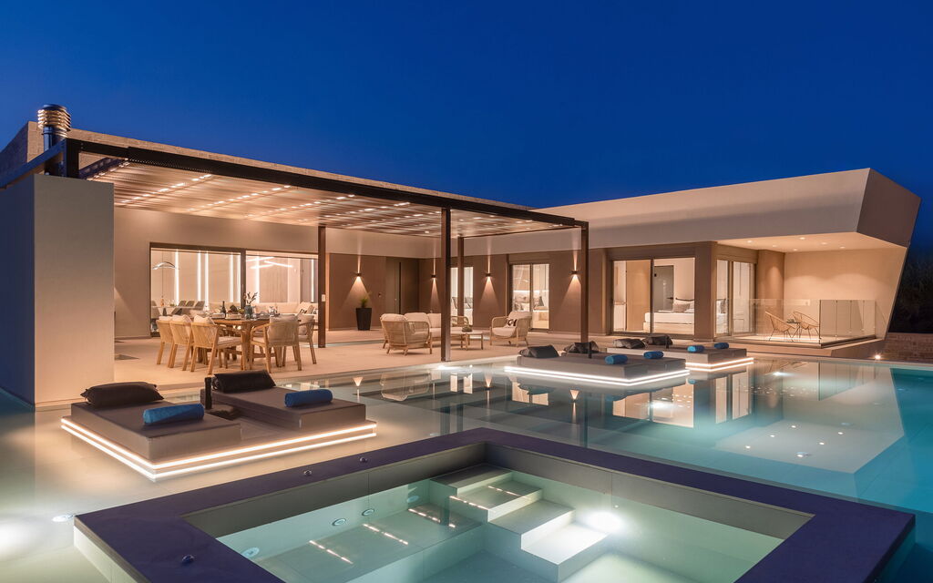 Villa El: бассейн