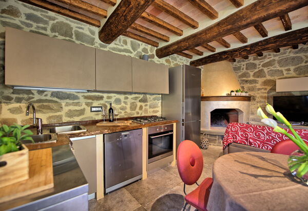 Villa Mulino: Esszimmer, Küche, Wohnzimmer