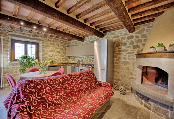 Villa Mulino: Esszimmer, Küche, Wohnzimmer