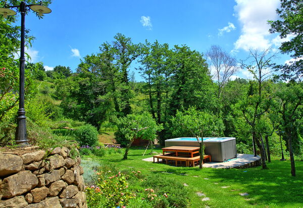 Villa Mulino: Außen, Draussen, Garten, Schwimmbad, Whirlpool