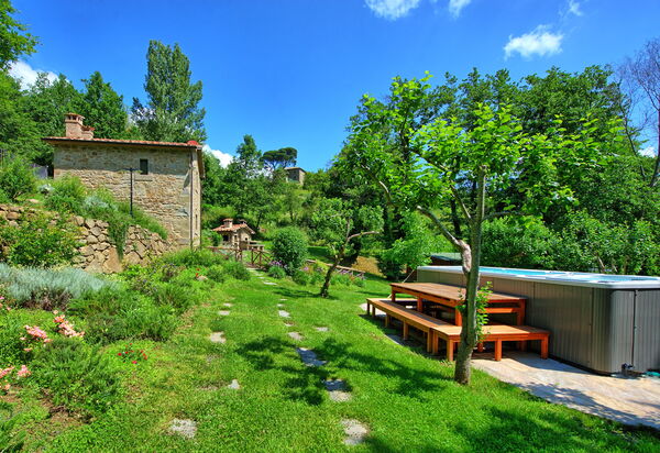 Villa Mulino: Außen, Draussen, Garten, Schwimmbad, Whirlpool