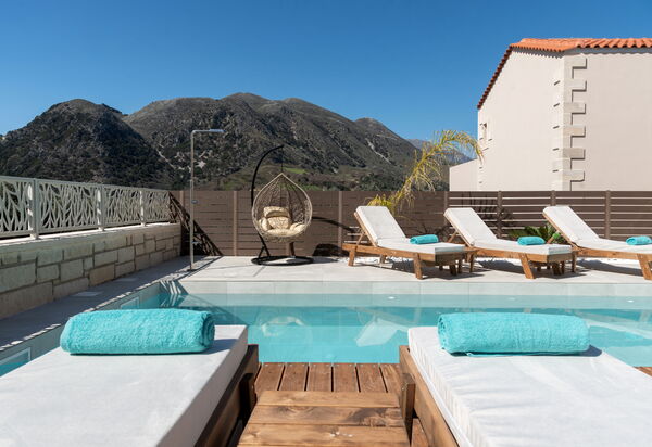 Villa Silentium Evilia: Building Exterior, Outdoor, Pool