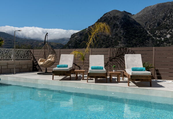 Villa Silentium Evilia: Building Exterior, Outdoor, Pool