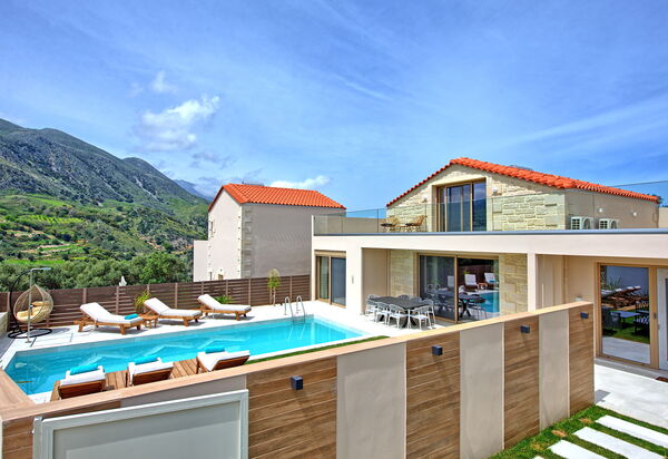 Villa Silentium Evilia: Building Exterior, Outdoor, Pool