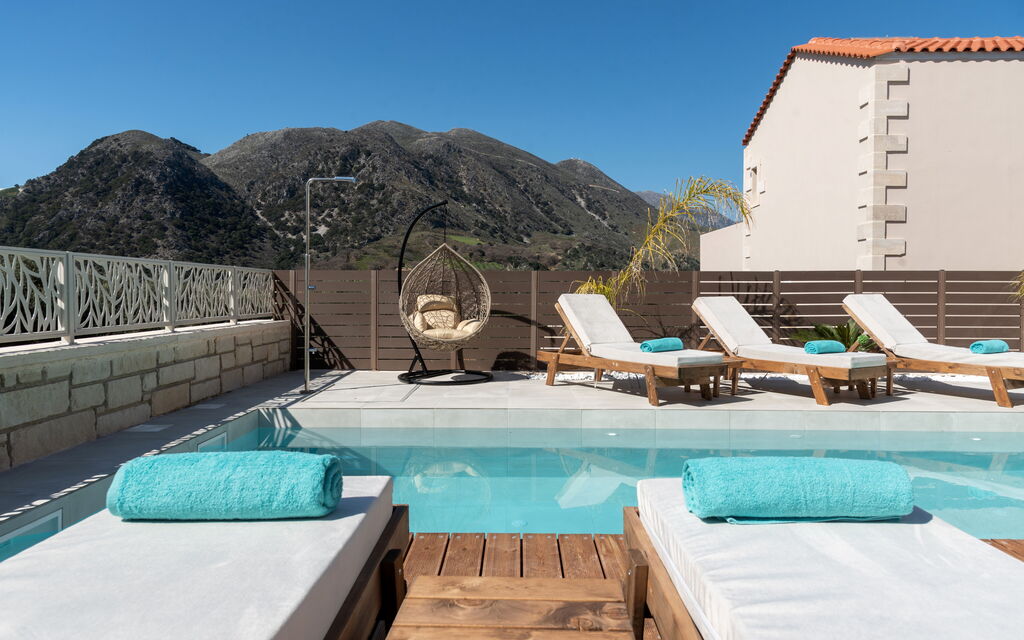 Villa Silentium Evilia: pool, Udendørs, Udvendige