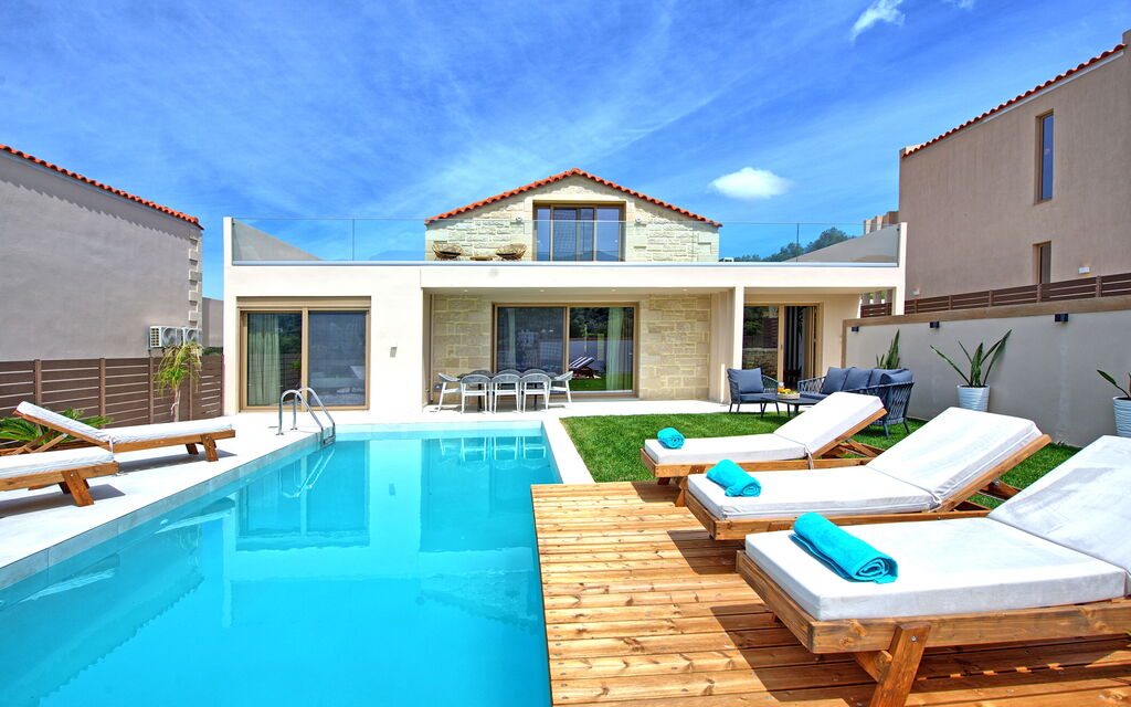 Villa Silentium Evilia: pool, Udendørs, Udvendige