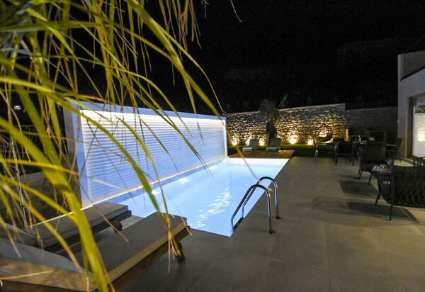 Villa Silentium Ionia: pool, Udvendige