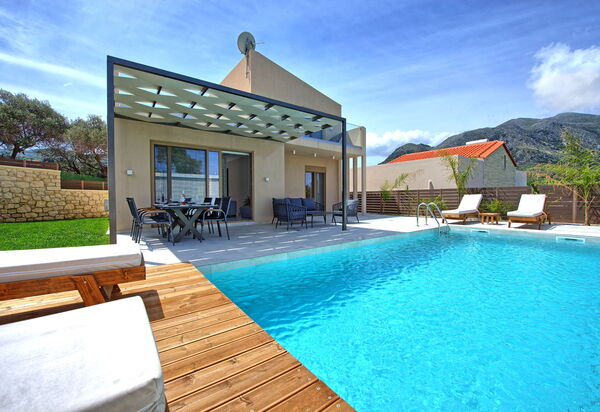 Villa Silentium Ionia: pool, Sommer, Udendørs, Udvendige