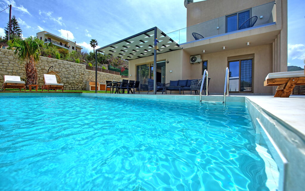 Villa Silentium Ionia: бассейн, Лето, Открытый, Экстерьеры