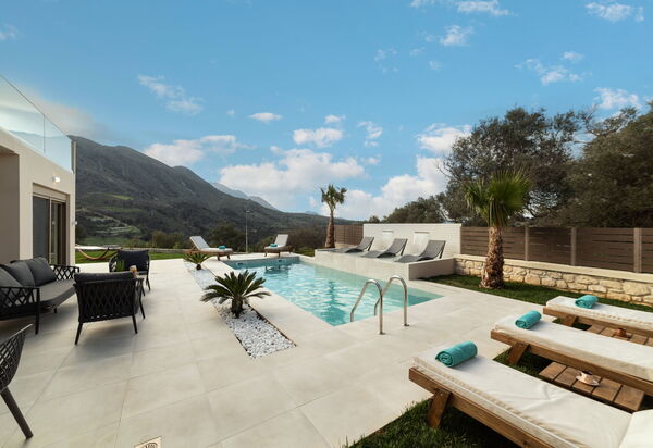 Villa Silentium Olia: Building Exterior, Outdoor, Pool